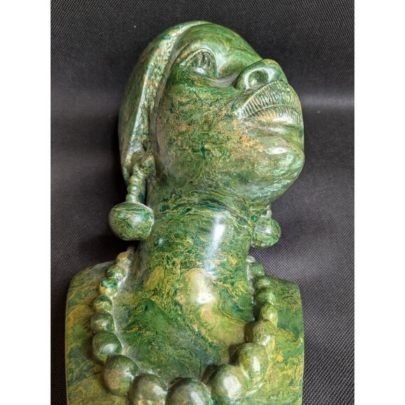 James Tandi Green Stone African Woman Carved Bust Signed Excellent Condition - Picture 10 of 10